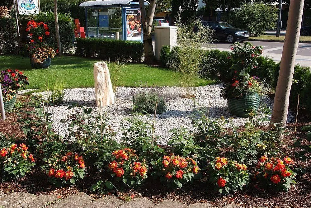 Hotel Wasserburg Munich 3*,